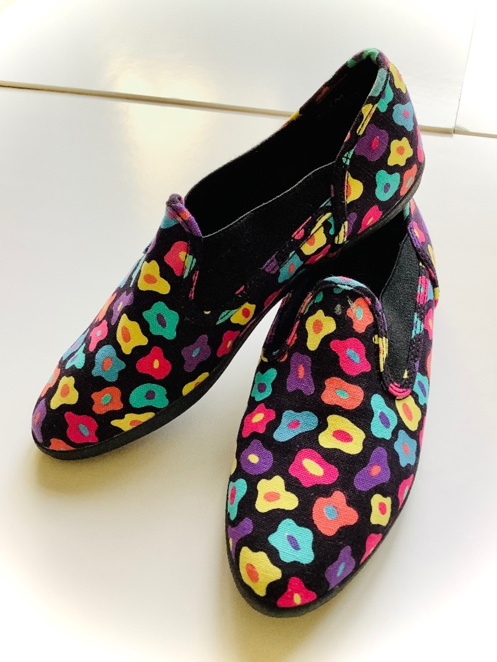 🌈 ULTRA RARE VINTAGE 90s Keds Essentials Pop Art Slip-Ons! 🌈